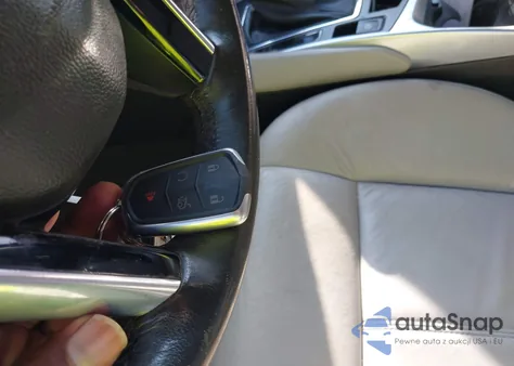 2015 Cadillac Srx Standard z USA, uszkodzony, nr VIN 3GYFNAE35FS587148